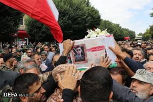 مراسم تشییع پیکربسیجی شهید «امیر حسین‌پور» در تبریز/تصاویر