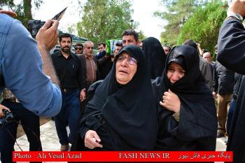 گزارش تصویری تشییع و تدفین جانباز شهید پاکیزه(بخش پایانی)