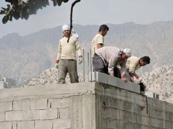 ساخت مسجدی برفراز بام ایران به دست یادگاران شهدا