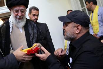 دیدار صمیمانه جانبازان حزب‌الله لبنان با رهبر انقلاب
