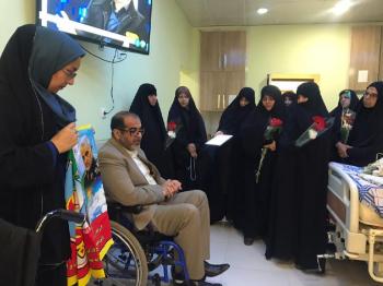 دیدار خواهران بسیجی از جانبازان نخاعی مرکز توانبخشی خوزستان