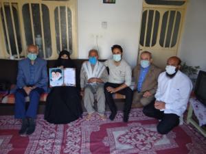 دیدار گروه جهادی ایثارگران با خانواده شهدای روستایی استان بوشهر
