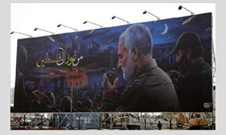 نصب دیوارنگاره شهید سلیمانی در بیروت/فیلم