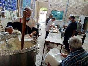توزیع مواد غذایی هیات مکتب سردار سلیمانی به نیازمندان  آبادانی