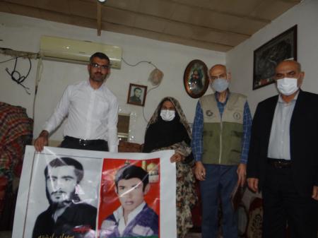 دیدار گروه جهادی ایثارگران بدون مرز با خانواده معظم شهدا