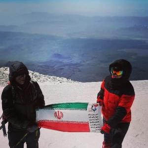 دختر شهید عطایی قله آرارات را فتح کرد