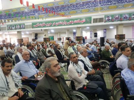 در حاشیه یک جشن فارغ التحصیلی