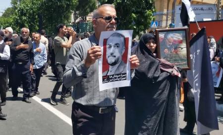 گزارش تصویری از تشییع شهید امیرعبداللهیان در شهرری