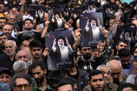 تشییع شهدا نشان از وفاداری ملت ایران به شعارهای انقلاب/فیلم