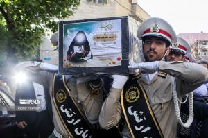 تشییع پیکر همسر شهید صیاد شیرازی/ تصاویر