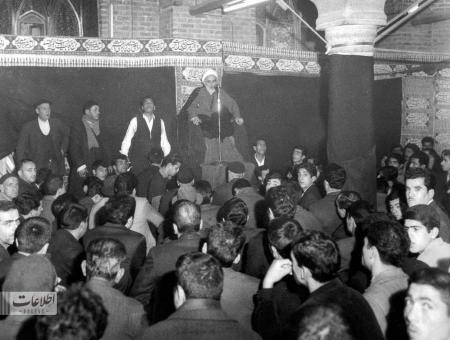 منبر وعظ و عزای حسینی درسال۱۳۳۳/عکس
