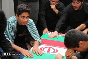 تصاویر/ تشییع و تدفین پیکر دانشجوی جهادگر«محمدحسین دریس» در قم