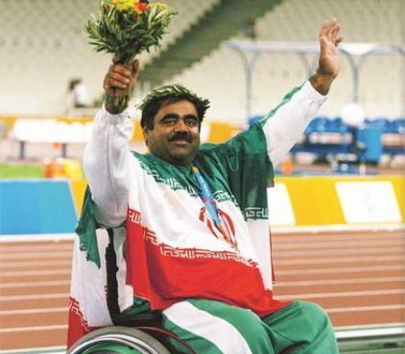 جانباز نخاعی و قهرمان المپیکی استان فارس به کاروان شهدا پیوست