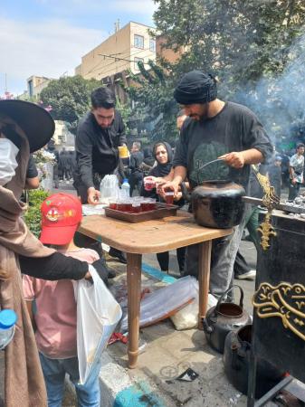 گزارشی مصور از حضور باشکوه دلدادگان راه حسین در خیابان‌های تهران 