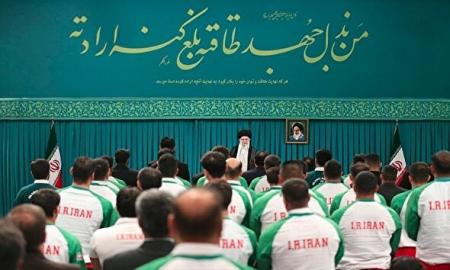 به هیچ وجه از رفتارهای ارزشی ورزشکاران در مجامع بین المللی آسان عبور نمی‌کنم/فیلم 