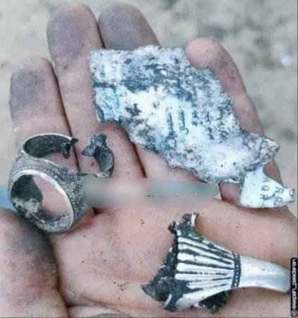 آه از این انگشتر و انگشت آن!