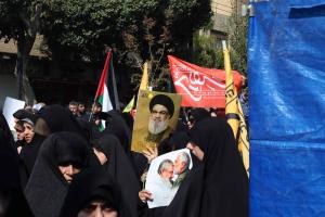 گزارش مصور از تشییع سردار شهید نیل‌فروشان