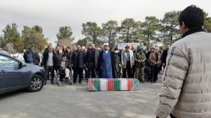 مراسم بدرقه و تدفین دایی بهمن نخاعی‌ها برگزار شد