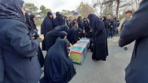 مراسم بدرقه و تدفین دایی بهمن نخاعی‌ها برگزار شد