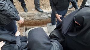 مراسم بدرقه و تدفین دایی بهمن نخاعی‌ها برگزار شد