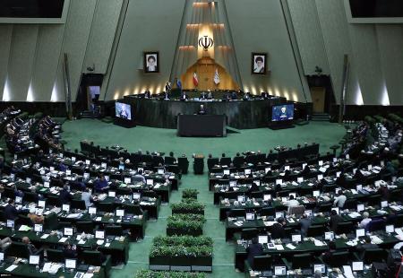 اقدامات مجلس درباره تبدیل وضعیت، لایحه جامع خدمات‌رسانی و...
