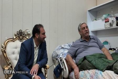 مدیر کل بنیاد شهید ایلام به دیدار جانبازان رفت