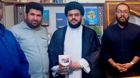 فرزند شهید سید حسن نصرالله در نمایشگاه کتاب 