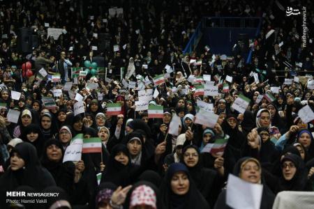 تجمع «دختران انقلاب» در حمایت از حجاب+فیلم 