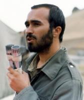 قوطی کمپوتی خالی که اشک رزمنده‌ها را درمی‌آورد! 