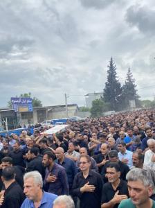 وداع  مردم ولایی با پیکر مطهر سرباز شهید فرزین میرزا گل پور طلوتی در بابل+تصاویر 