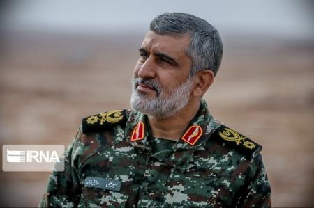 حاج قاسم می‌گفت سازش با آمریکا مشکلی را حل نمی‌کند