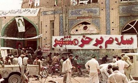 هجوم ذهنهایی با مفروضات اشتباه بـه دفــاع مقــدس ایرانیــان هجوم ذهنهایی با مفروضات اشتباه بـه دفــاع مقــدس ایرانیــان