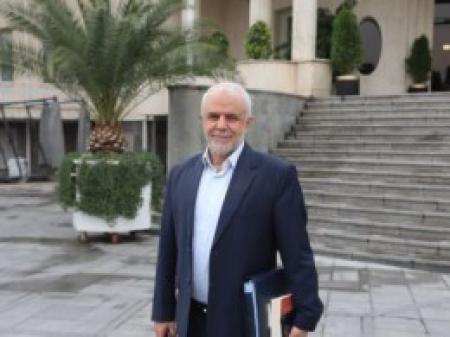 آقای اوحدی، لطفاً بدون وقفه به کارتان ادامه دهید...