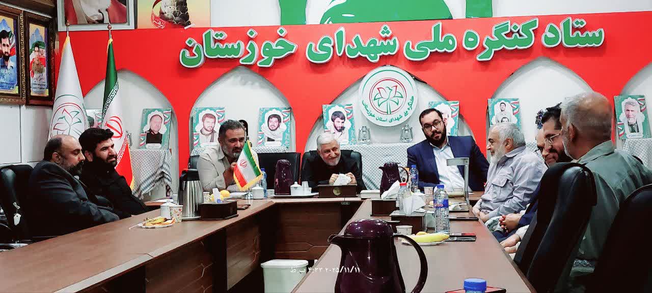 گزارش‌گونه‌ای از نشست صمیمی نویسندگان خوزستانی