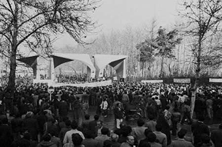 فیلم/ اهمیت، جایگاه و نقش دانشجو در نگاه امام خمینی(ره) 