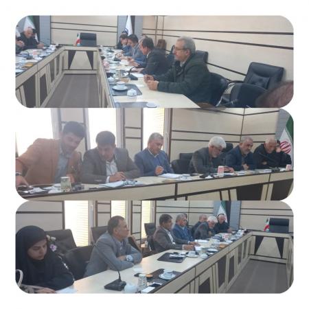 میزگرد علمی احزاب سیاسی در ایلام