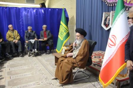 دیدار جانبازان نخاعی با تولیت حوزه علمیهٔ رضویهٔ شیراز
