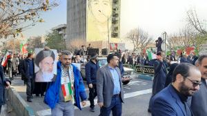 گزارش مصور از حماسه بصیرت‌مندانه ۲۲ دی و حضور دشمن‌شکن تهرانی‌ها/تصاویر