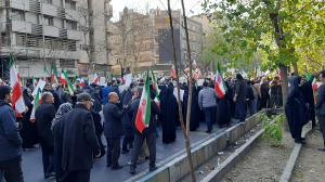 گزارش مصور از حماسه بصیرت‌مندانه ۲۲ دی و حضور دشمن‌شکن تهرانی‌ها/تصاویر
