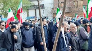 گزارش مصور از حماسه بصیرت‌مندانه ۲۲ دی و حضور دشمن‌شکن تهرانی‌ها/تصاویر