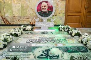 سنگ مزار سردار بزرگ سلامی/تصاویر