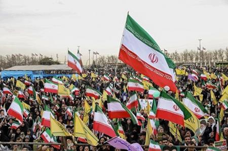 تصاویری متفاوت از حضور مردم در راهپیمایی ۲۲ بهمن