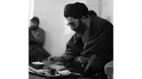 روایت رهبر انقلاب از بانویی که پشت میله‌ها هم برایش سفره چید