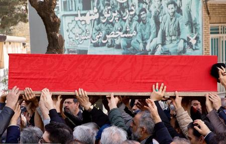 مراسم تدفین مادر جاویدالاثر حاج احمد متوسلیان/تصاویر