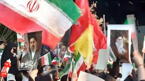 بیعت مردم سمنان با امام خامنه‌ای جوان در قاب تصویر/تصاویر