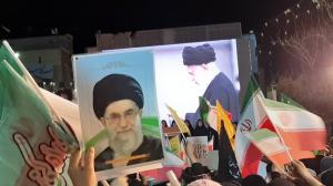 بیعت مردم سمنان با امام خامنه‌ای جوان در قاب تصویر/تصاویر