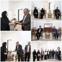دیدار رئیس دانشگاه علوم پزشکی ایلام با خانواده شهید مدافع سلامت 