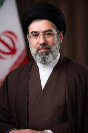 قدردانی پدرانه رهبر انقلاب از شجاعت حیدر ۱۲ ساله