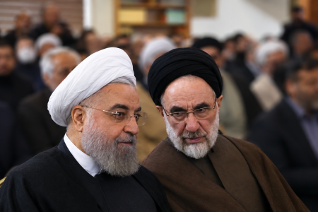 کجای این دو پیشنهاد شرافتمندانه و عزتمندانه است؟!