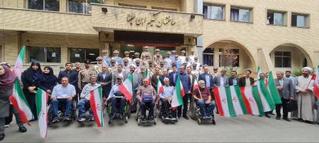 مراسم اهتزاز پرچم ایران در دانشکده پزشکی دانشگاه آزاد اسلامی برگزار شد